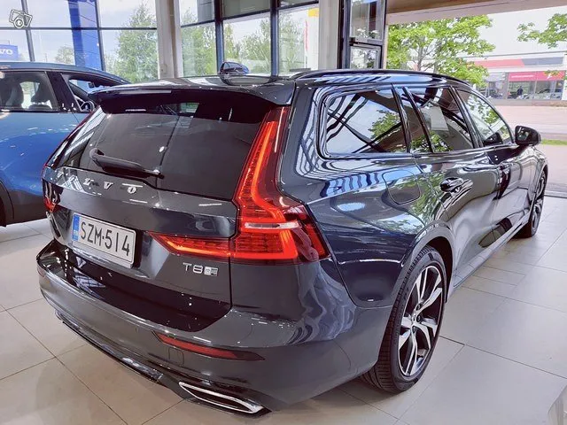 Volvo V60 T8 TwE AWD R-Design aut. TAKUU 24KK/40TKM Image 2