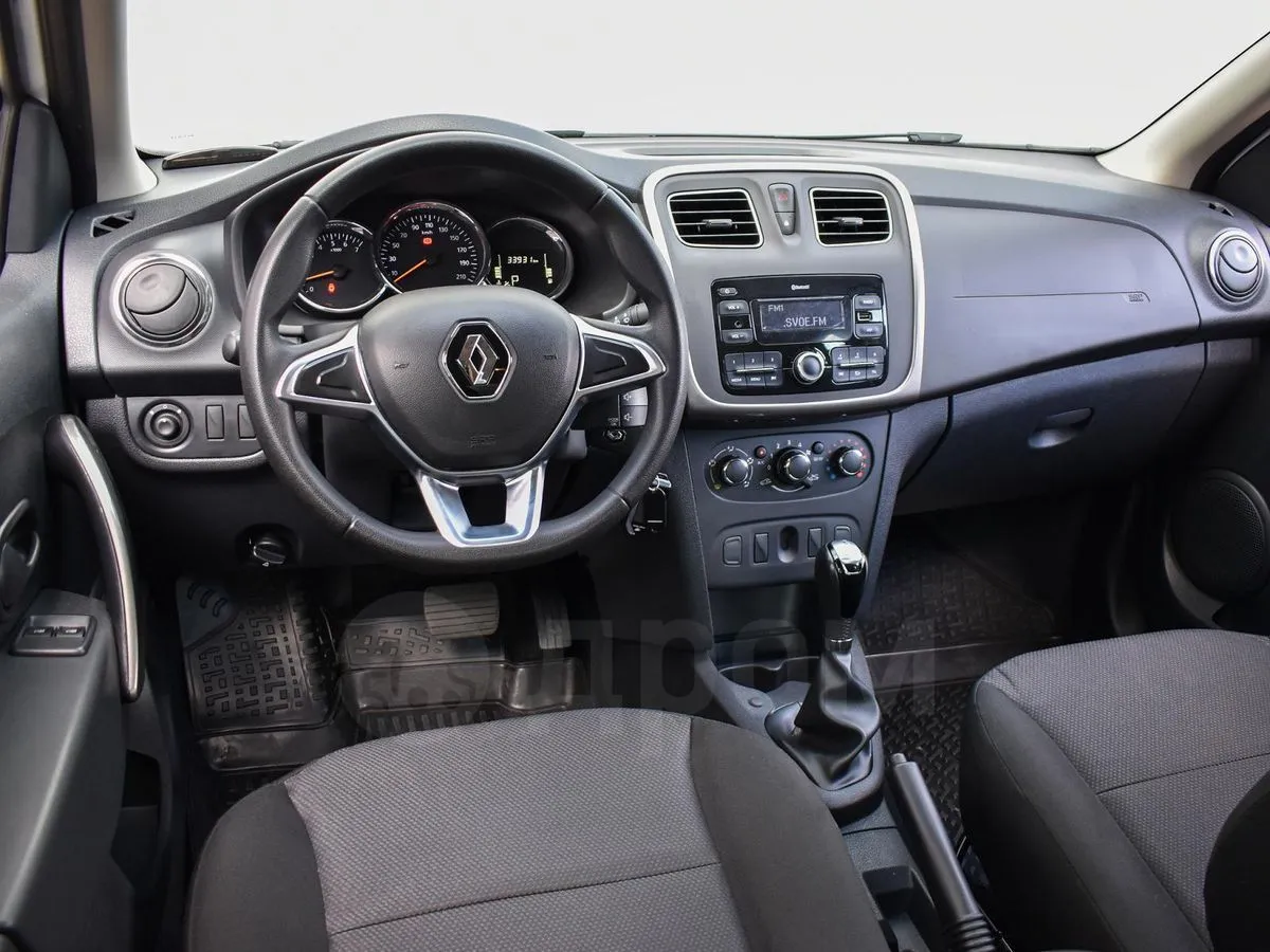 Renault Logan Image 2